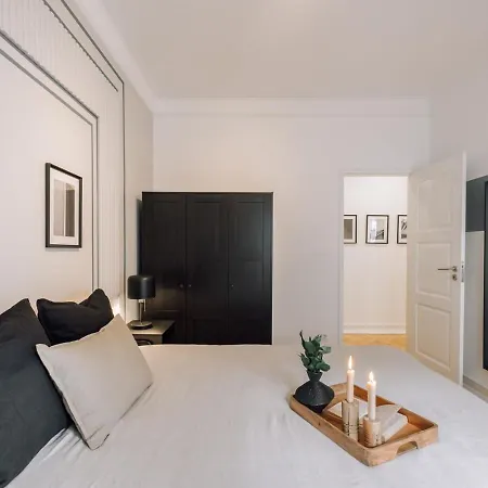 Апартаменты Fado - 3 Bedrooms, Office And Terrace In Alvalade Лиссабон